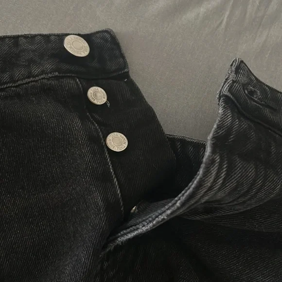 🖤”Zara” NWT Distressed Dark Wash Black “Denim”Cotton Short w/ Pockets Size 14🖤 - Picture 12 of 12